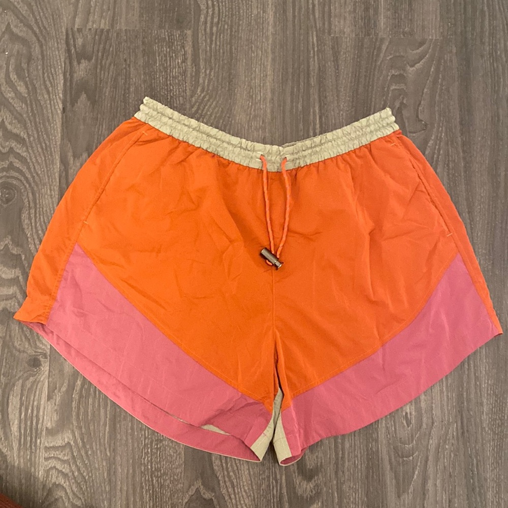 Lululemon evergreen short size 8